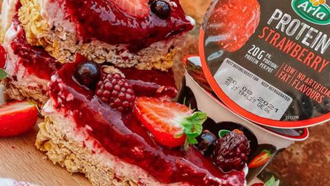 Gluten Free Berry Yoghurt Bars